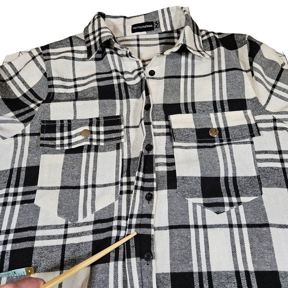 Pretty Little Thing Oversized Button Up Flannel Shirt Dress,Black/White, 6 - Picture 7 of 13